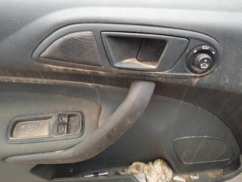 ford fiesta (cb1) del año 2010