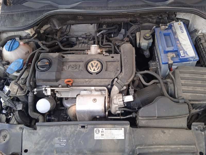 volkswagen scirocco (137) del año 2010