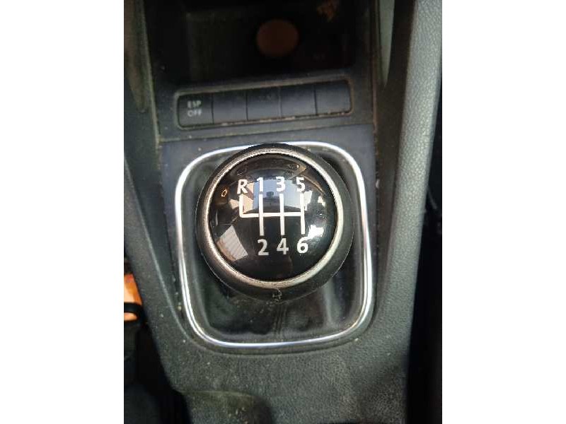 volkswagen scirocco (137) del año 2010