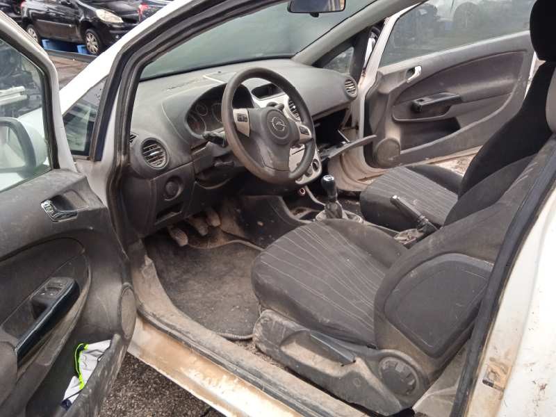 opel corsa d del año 2007