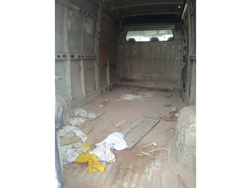 renault master ii phase 2 caja cerrada del año 2004