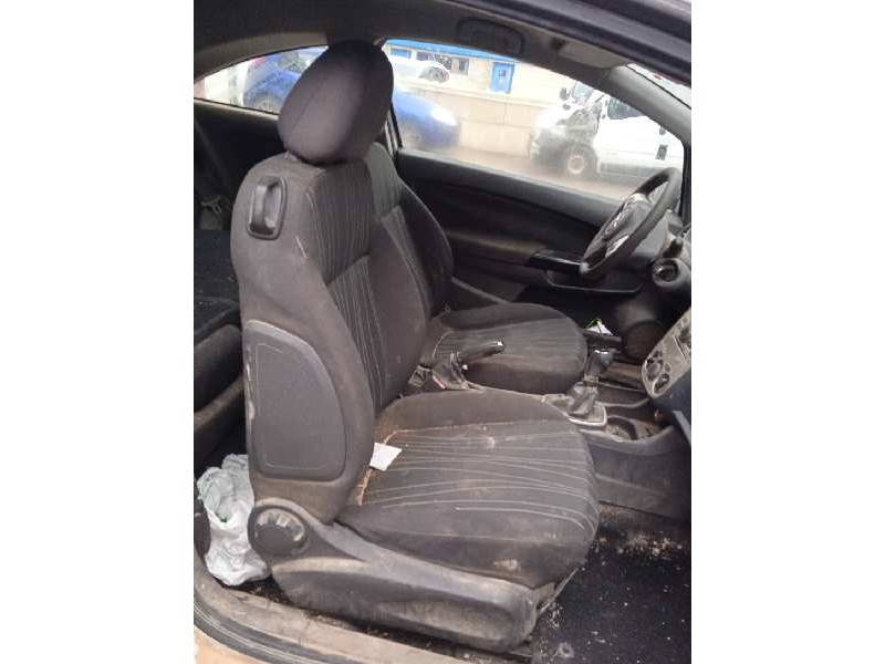 opel corsa d del año 2007