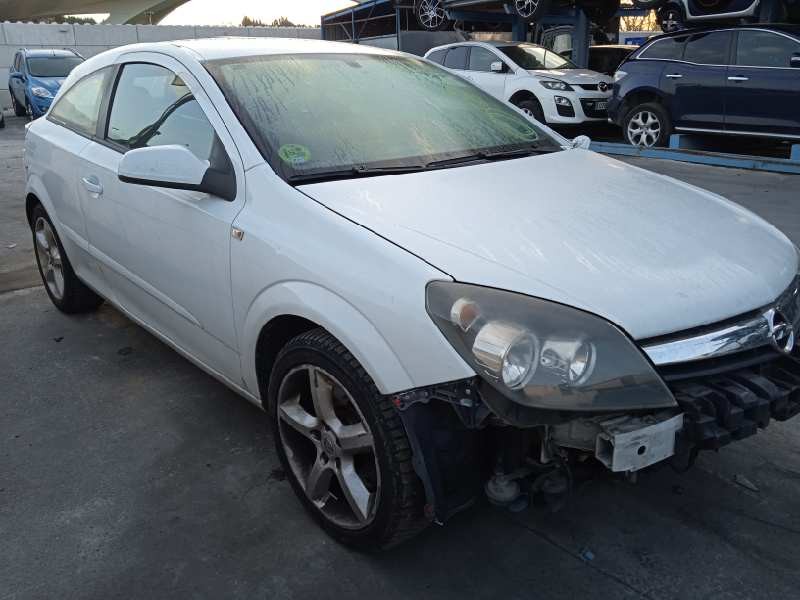 opel astra gtc del año 2006