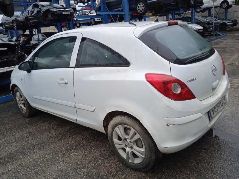opel corsa d del año 2007