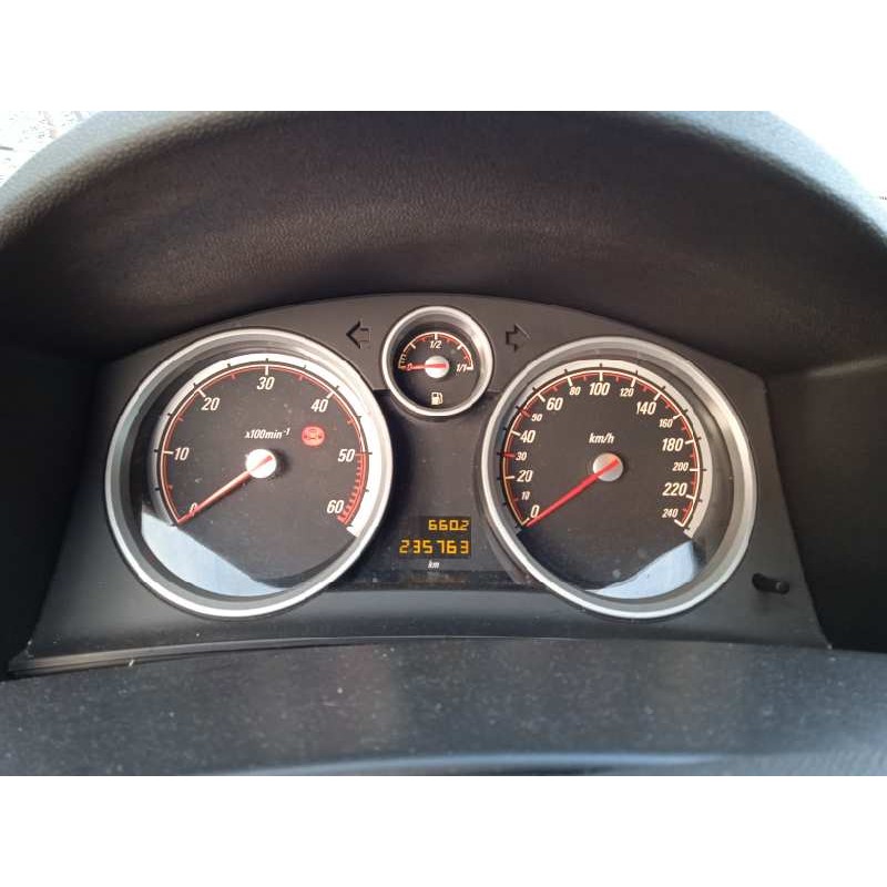 opel astra gtc del año 2006