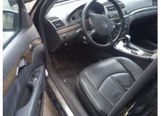 mercedes-benz clase e (w211) berlina del año 2002 2