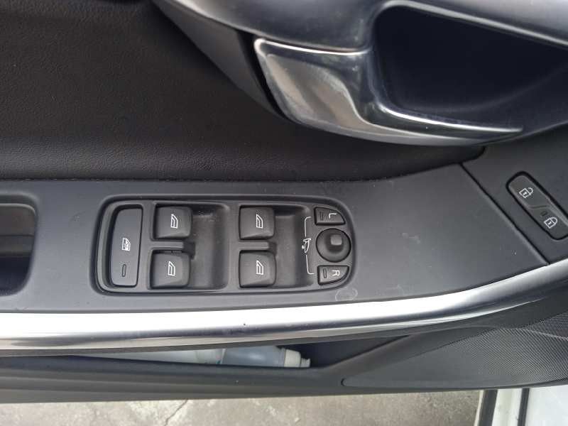 volvo v60 familiar del año 2020