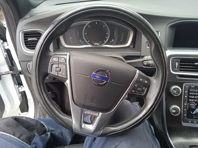 volvo v60 familiar del año 2020