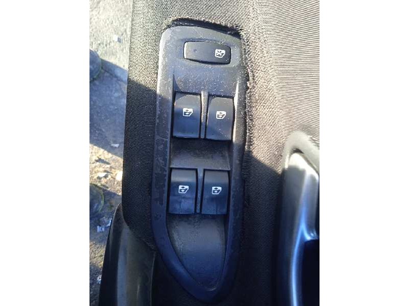 renault laguna ii (bg0) del año 2006