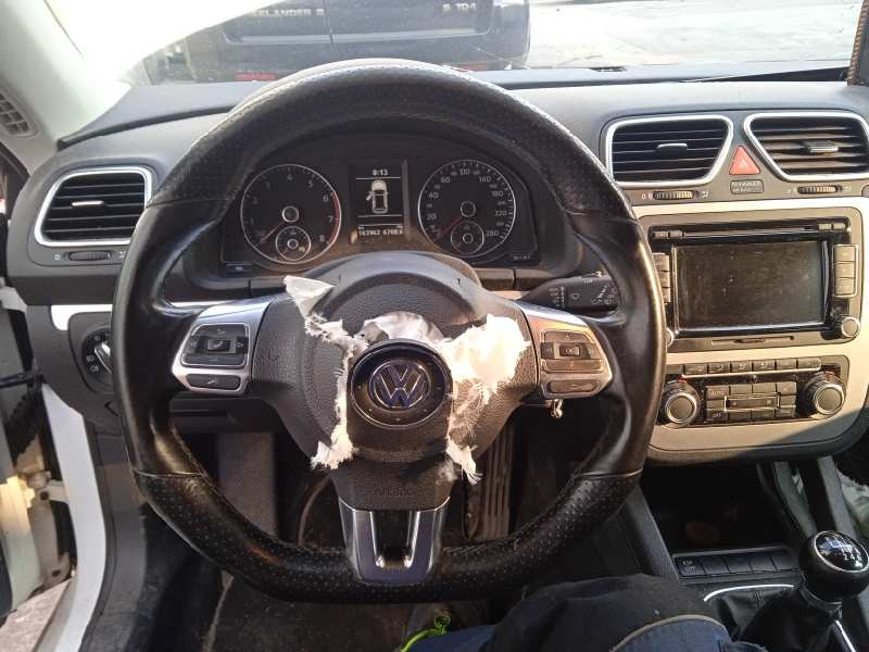 volkswagen scirocco (137) del año 2010