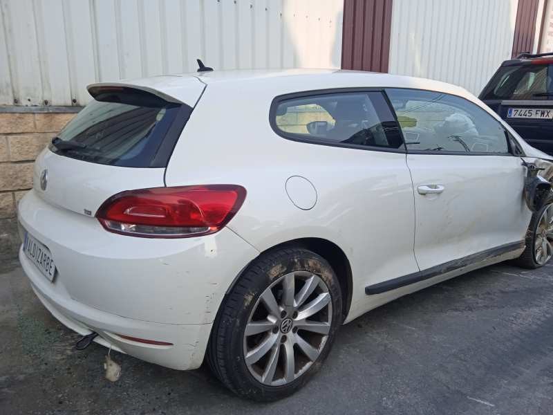volkswagen scirocco (137) del año 2010