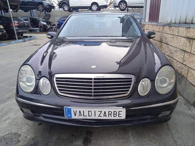 mercedes-benz clase e (w211) berlina del año 2002
