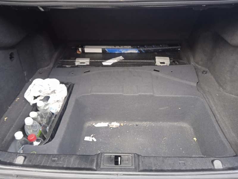 mercedes-benz clase e (w211) berlina del año 2002