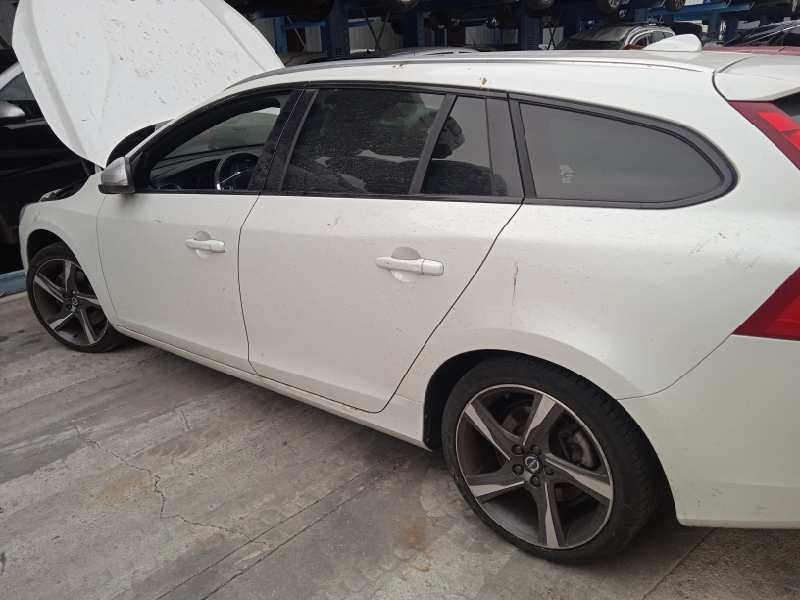 volvo v60 familiar del año 2020