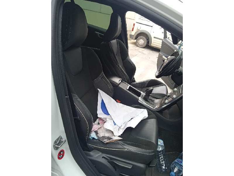 volvo v60 familiar del año 2020