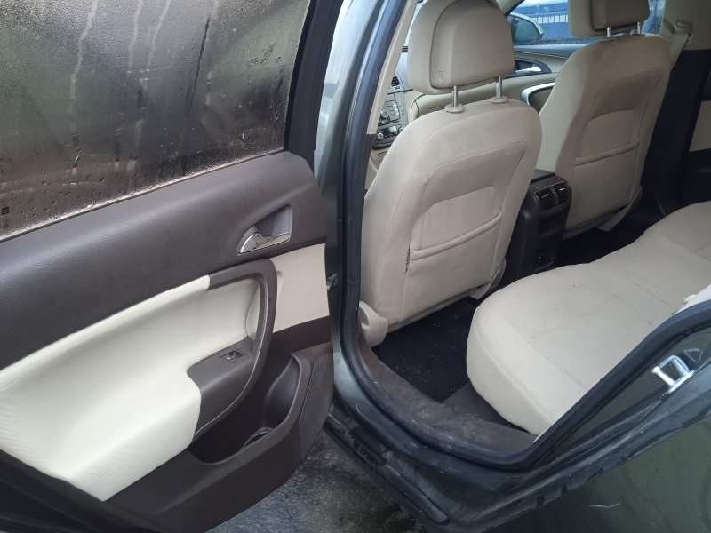 opel insignia sports tourer del año 2009