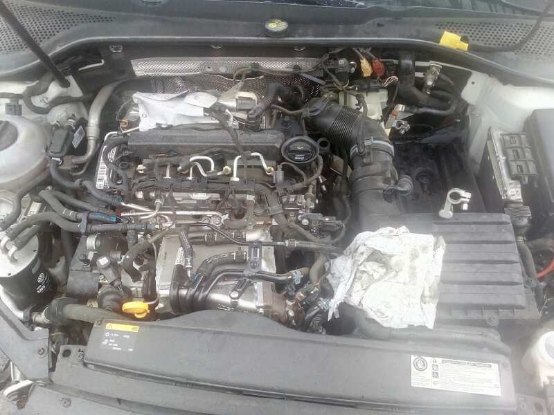 volkswagen golf vii lim. (5g1) del año 2014