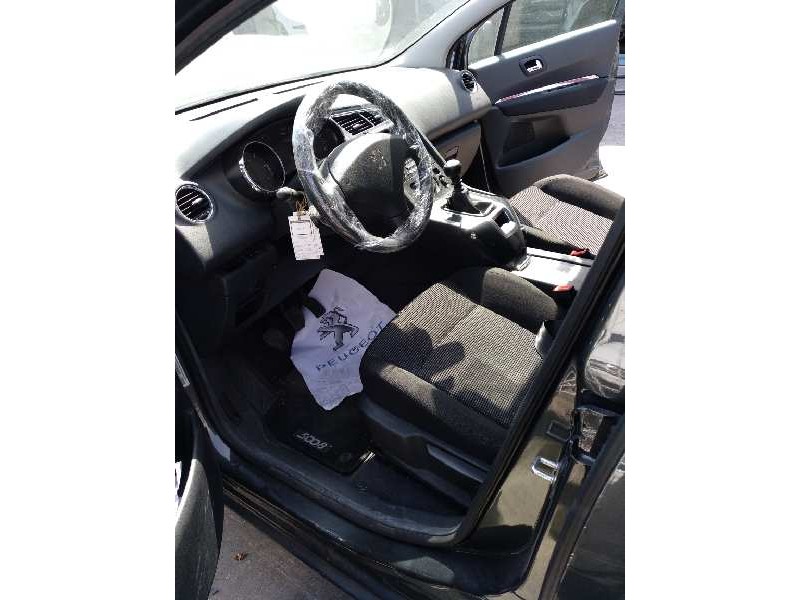 peugeot 5008 del año 2010