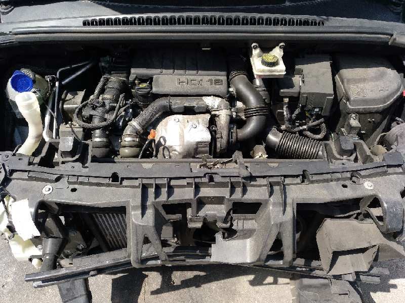 peugeot 5008 del año 2010