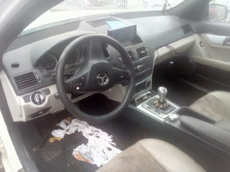 mercedes-benz clase c (w204) berlina del año 2009