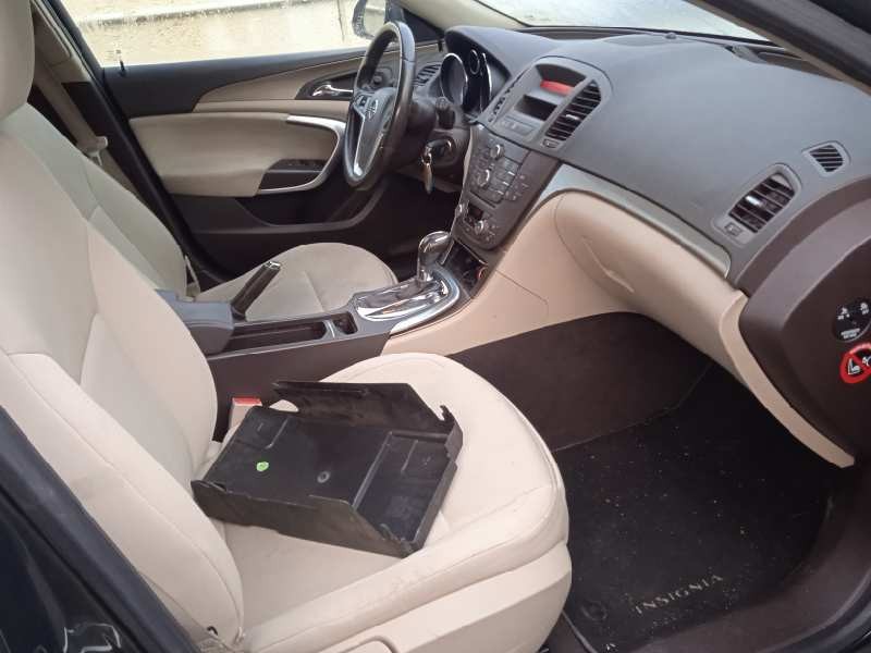 opel insignia sports tourer del año 2009