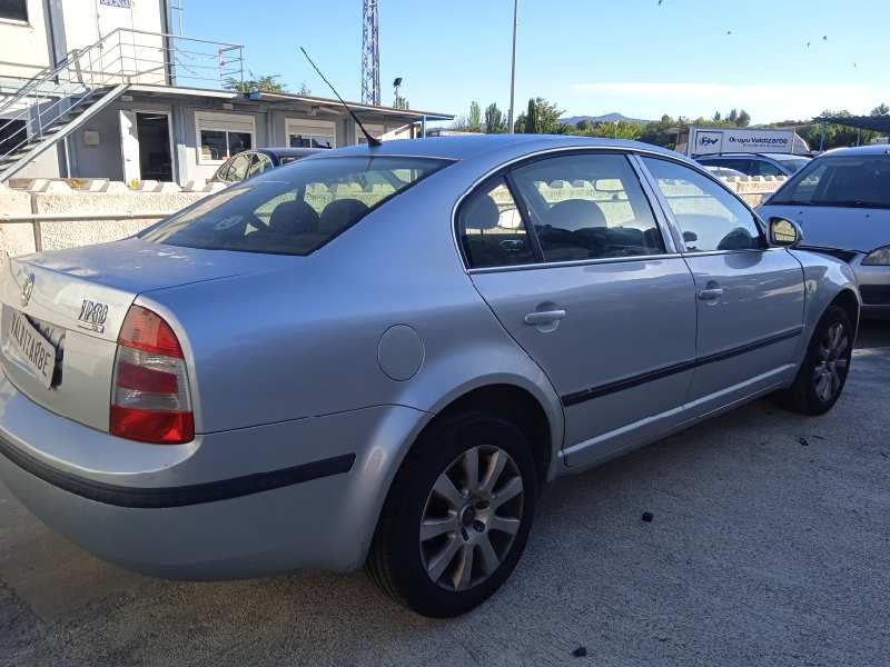 skoda superb (3u4) del año 2009