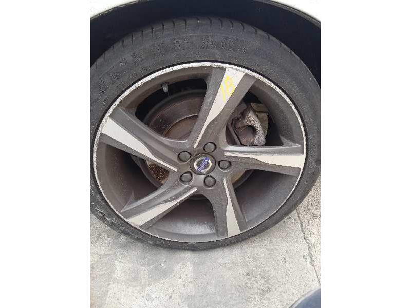 volvo v60 familiar del año 2020