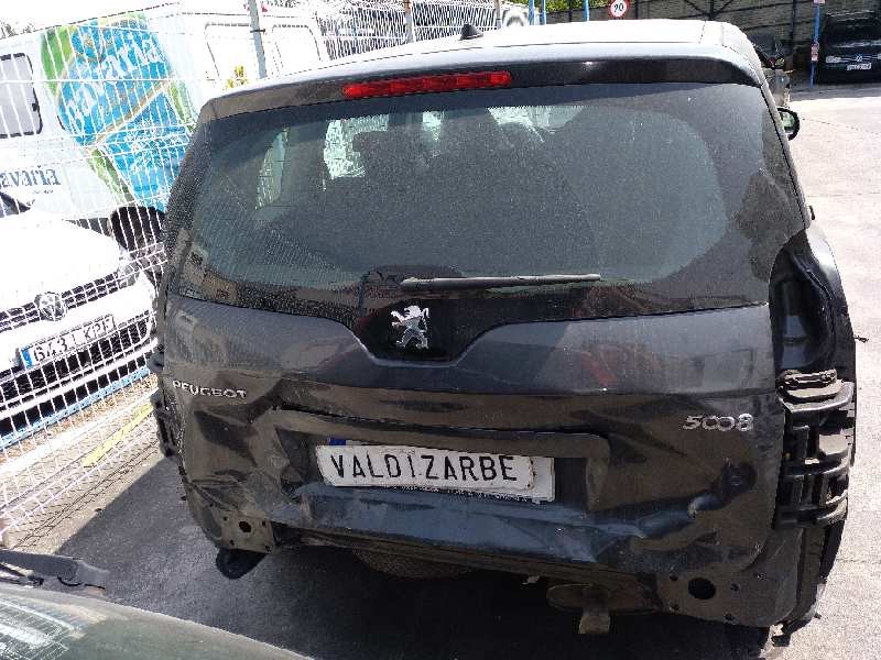 peugeot 5008 del año 2010