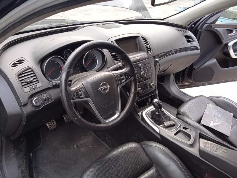 opel insignia berlina del año 2009