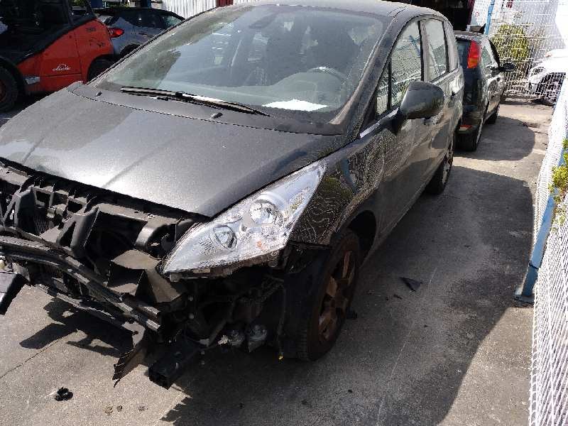 peugeot 5008 del año 2010