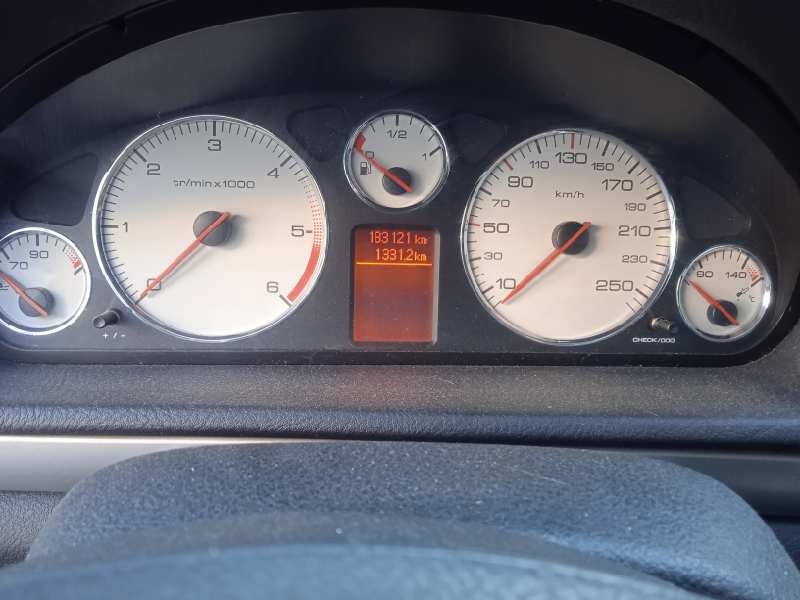 peugeot 407 del año 2009