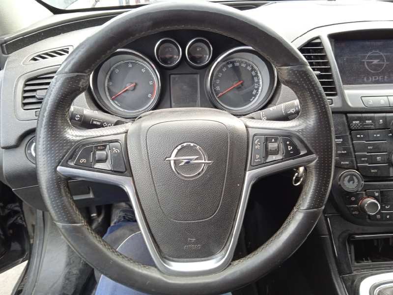 opel insignia berlina del año 2009