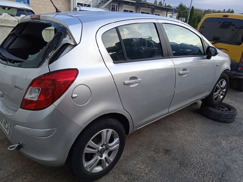 opel corsa d del año 2011