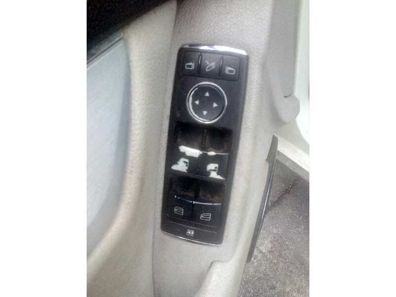 mercedes-benz clase c (w204) berlina del año 2009