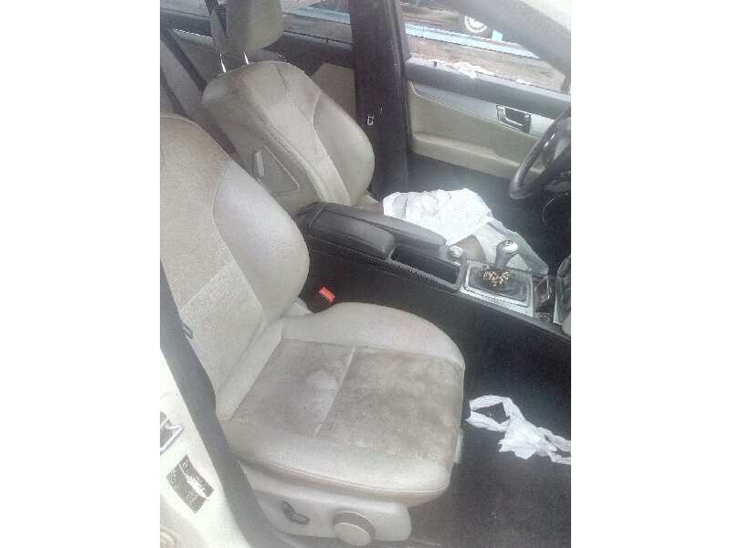 mercedes-benz clase c (w204) berlina del año 2009