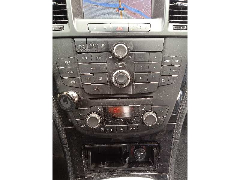 opel insignia berlina del año 2009