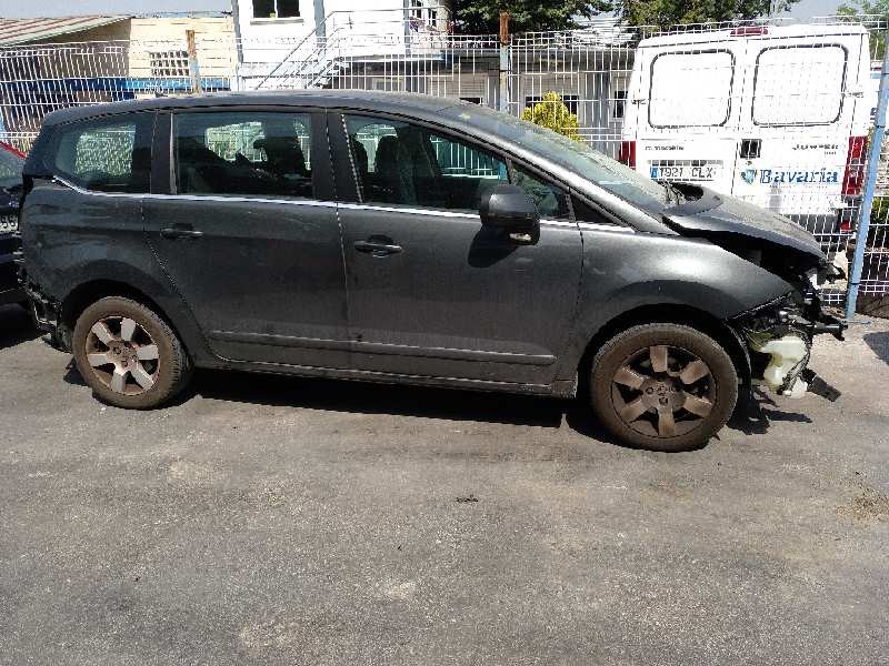 peugeot 5008 del año 2010