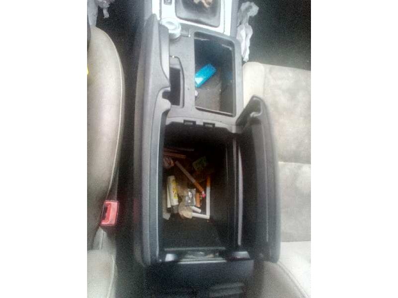 mercedes-benz clase c (w204) berlina del año 2009