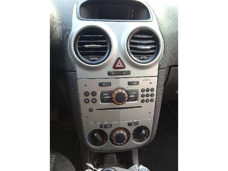 opel corsa d del año 2011