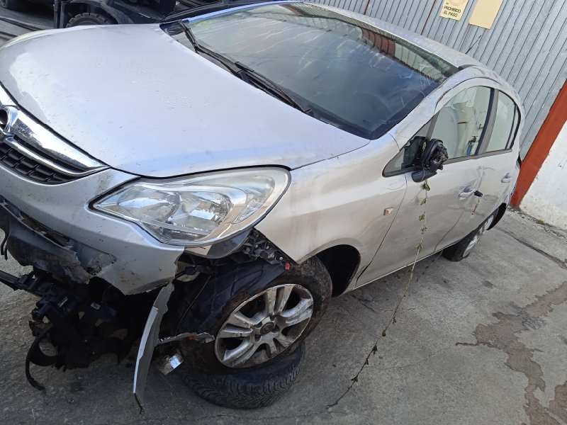 opel corsa d del año 2011