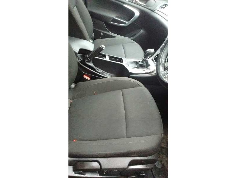 opel insignia berlina del año 2009