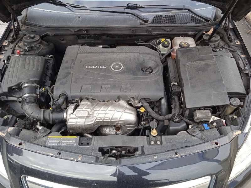 opel insignia berlina del año 2009