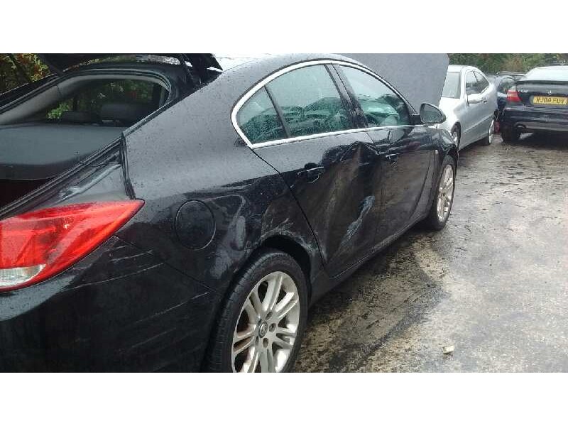 opel insignia berlina del año 2009