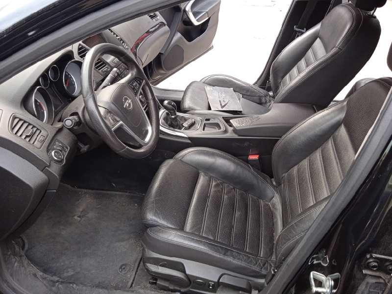 opel insignia berlina del año 2009