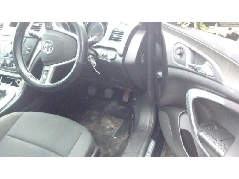 opel insignia berlina del año 2009