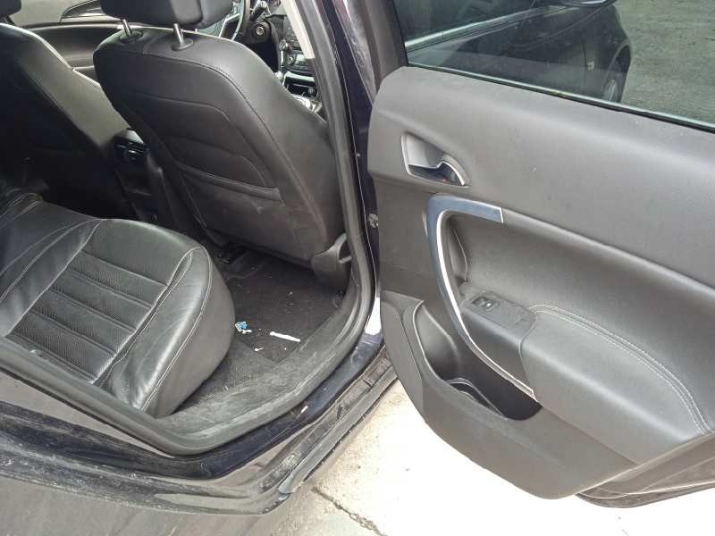 opel insignia berlina del año 2009