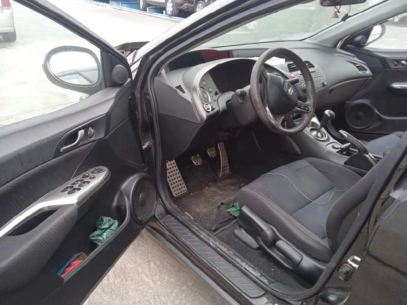 honda civic berlina 5 (fk) del año 2010