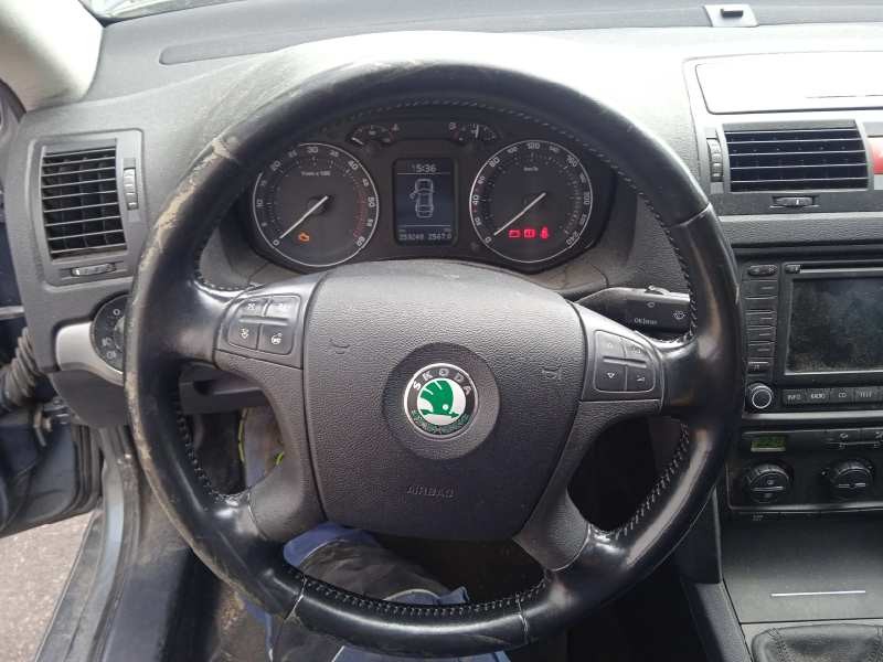 skoda octavia berlina (1z3) del año 2005