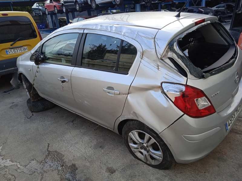 opel corsa d del año 2011