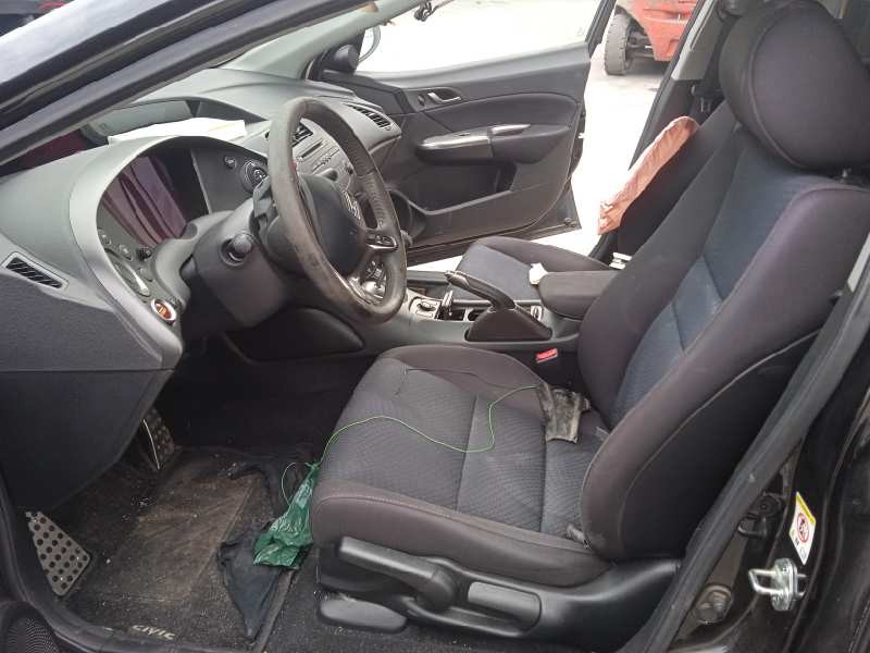 honda civic berlina 5 (fk) del año 2010